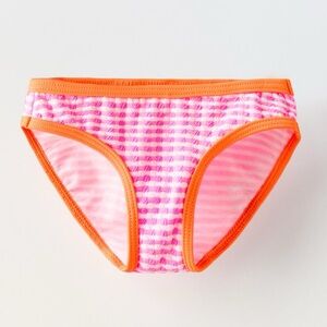 NWT. Zara Kids Pink Bikini Briefs with Contrasting Checkered Pattern. Size 6-7.